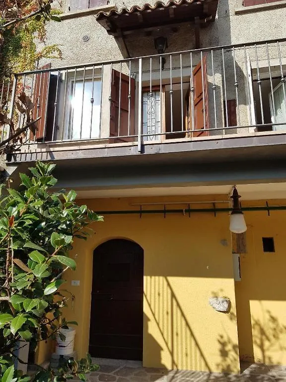 Il Cortiletto Daire Gargnano