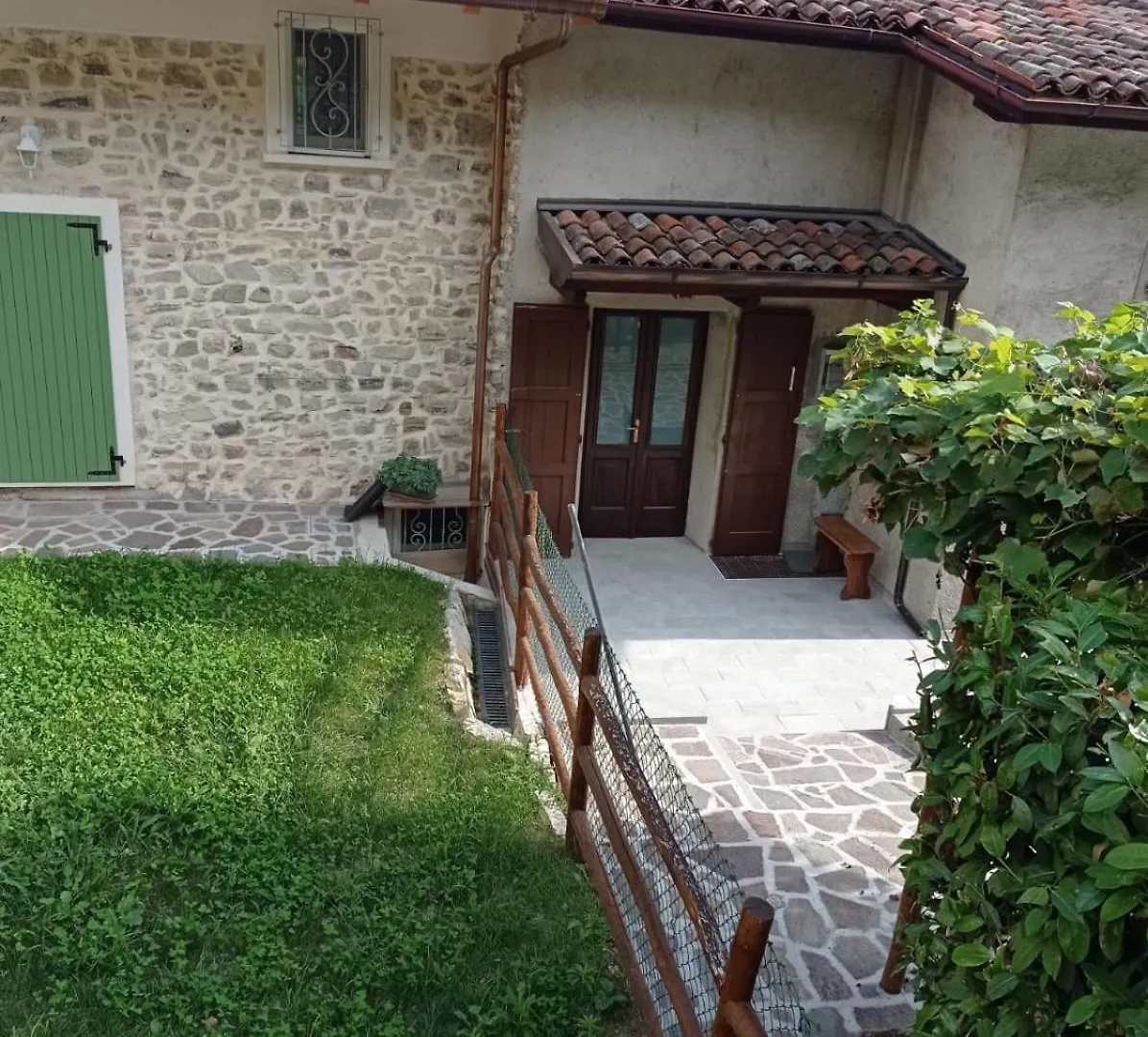 Il Cortiletto Daire Gargnano İtalya